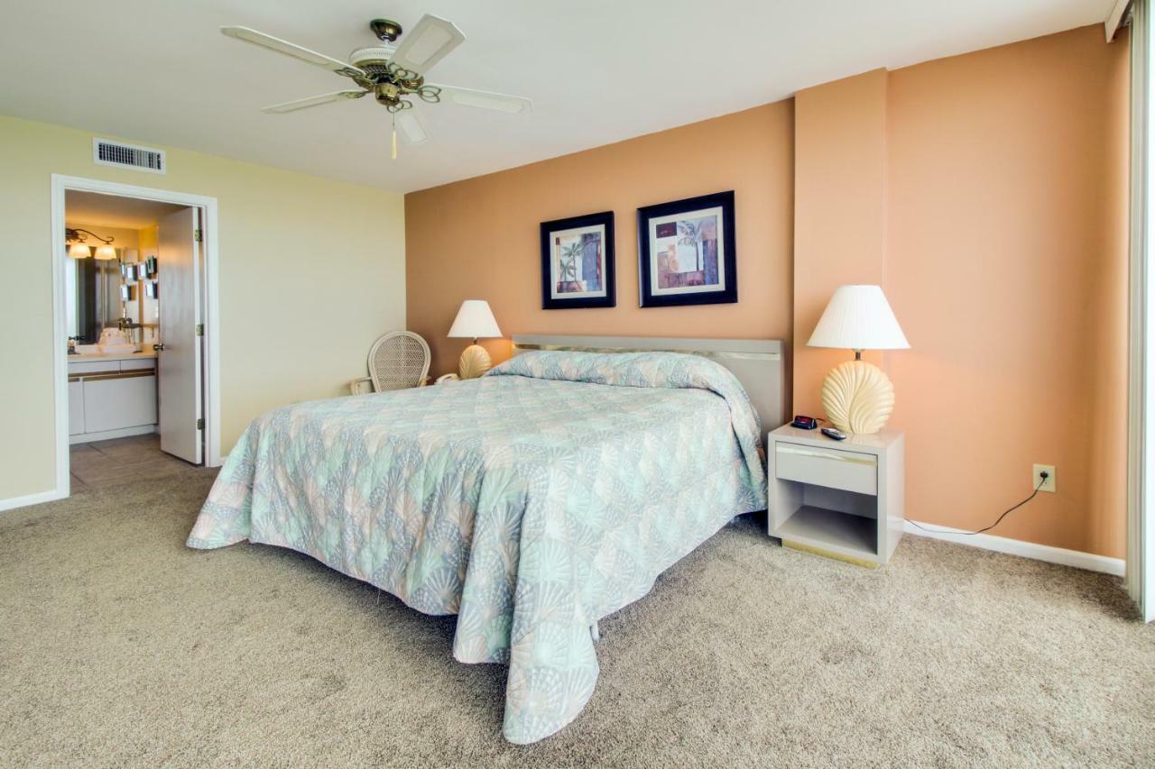 Holiday home Seachase 701w *